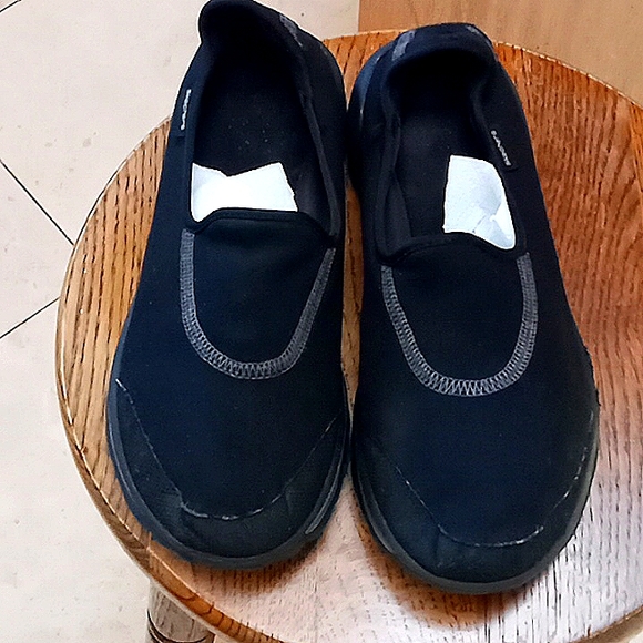 Sketches womens watershoes size 9.5 blk - Picture 1 of 4